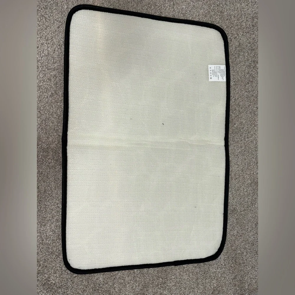 Bath rug